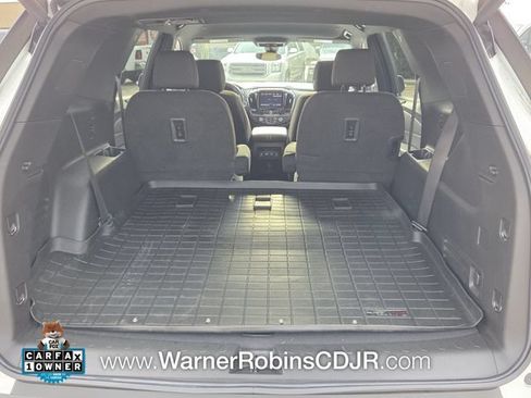 Used 2023 Chevrolet Traverse LT FWD image 14
