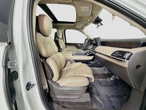 Used 2022 Lincoln Navigator L Reserve AWD/4WD image 29
