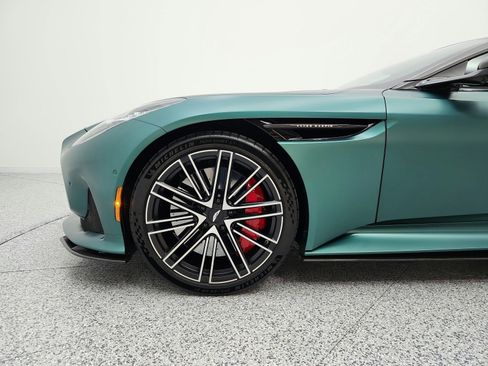 Used 2024 Aston Martin DB12 Coupe RWD image 22