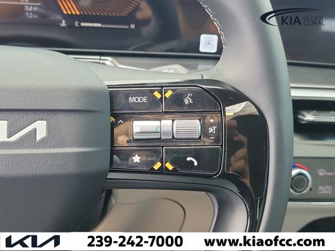 New 2026 Kia Sorento S FWD image 24