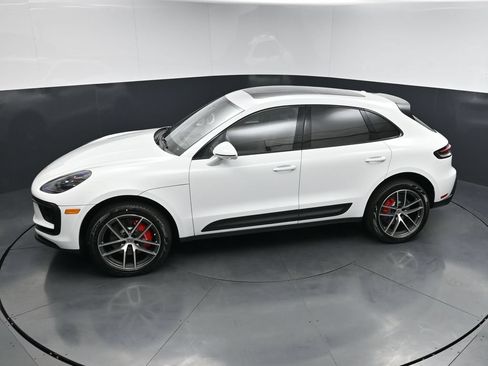 New 2026 Porsche Macan S AWD/4WD image 16
