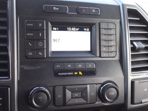 Used 2018 Ford F150 XLT image 35