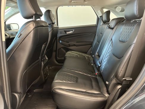 Used 2024 Ford Edge Titanium w/ Class II Trailer Tow Package image 12