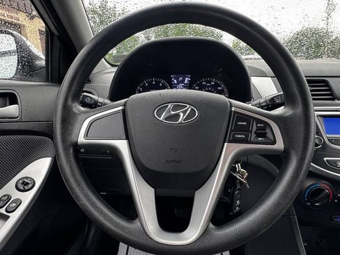 Used 2013 Hyundai Accent GS FWD image 19