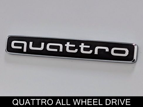 Used 2024 Audi Q5 e Premium Plus image 12