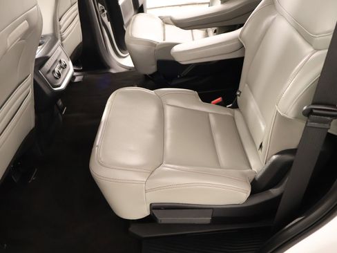 Used 2025 Ford Expedition Active AWD/4WD image 12