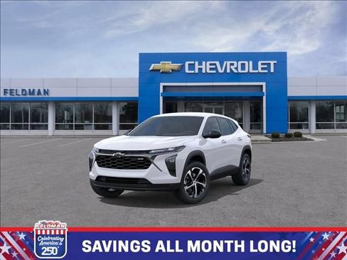 New 2026 Chevrolet Trax RS FWD image 8