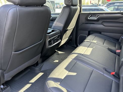 Used 2025 Chevrolet Silverado 2500 LTZ w/ LTZ Convenience Package image 20