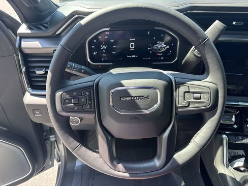 New 2026 GMC Sierra 2500 Denali Ultimate AWD/4WD image 11