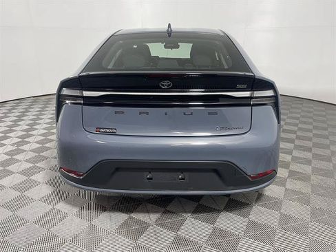 Used 2024 Toyota Prius Prime FWD image 7