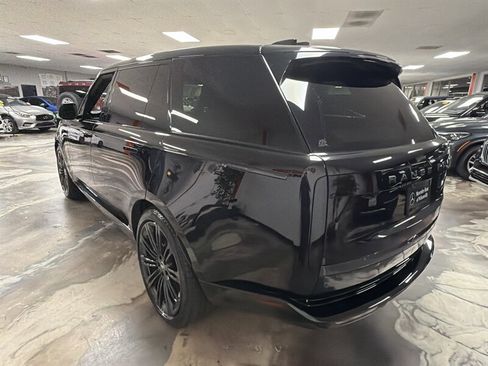 Used 2024 Land Rover Range Rover Long Wheelbase SE AWD/4WD image 7