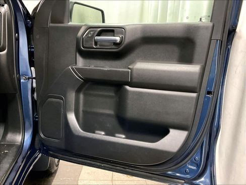 Used 2022 Chevrolet Silverado 1500 Custom image 12