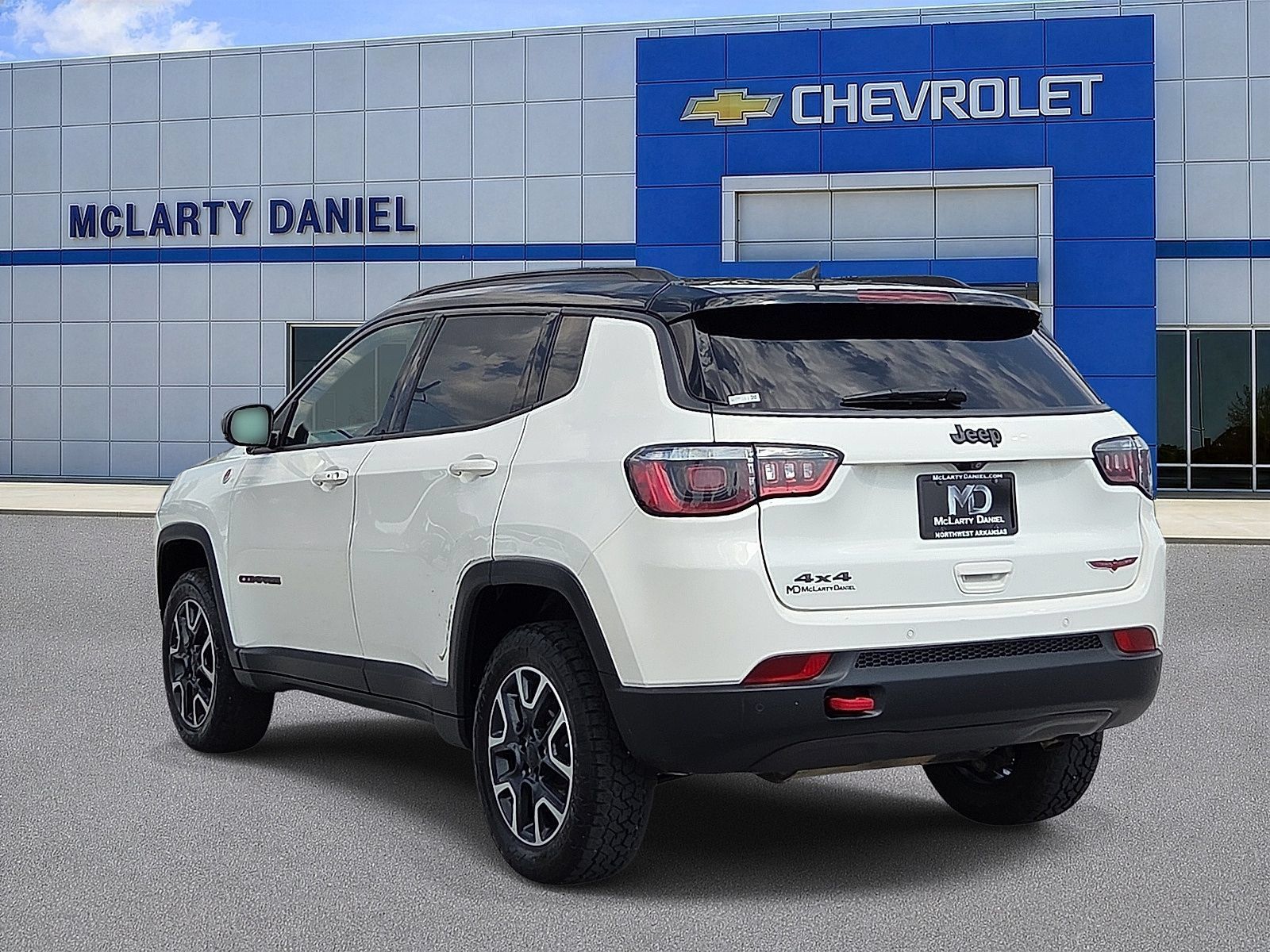 Used 2019 Jeep Compass Trailhawk w/ Safety & Security Group AWD/4WD image 4