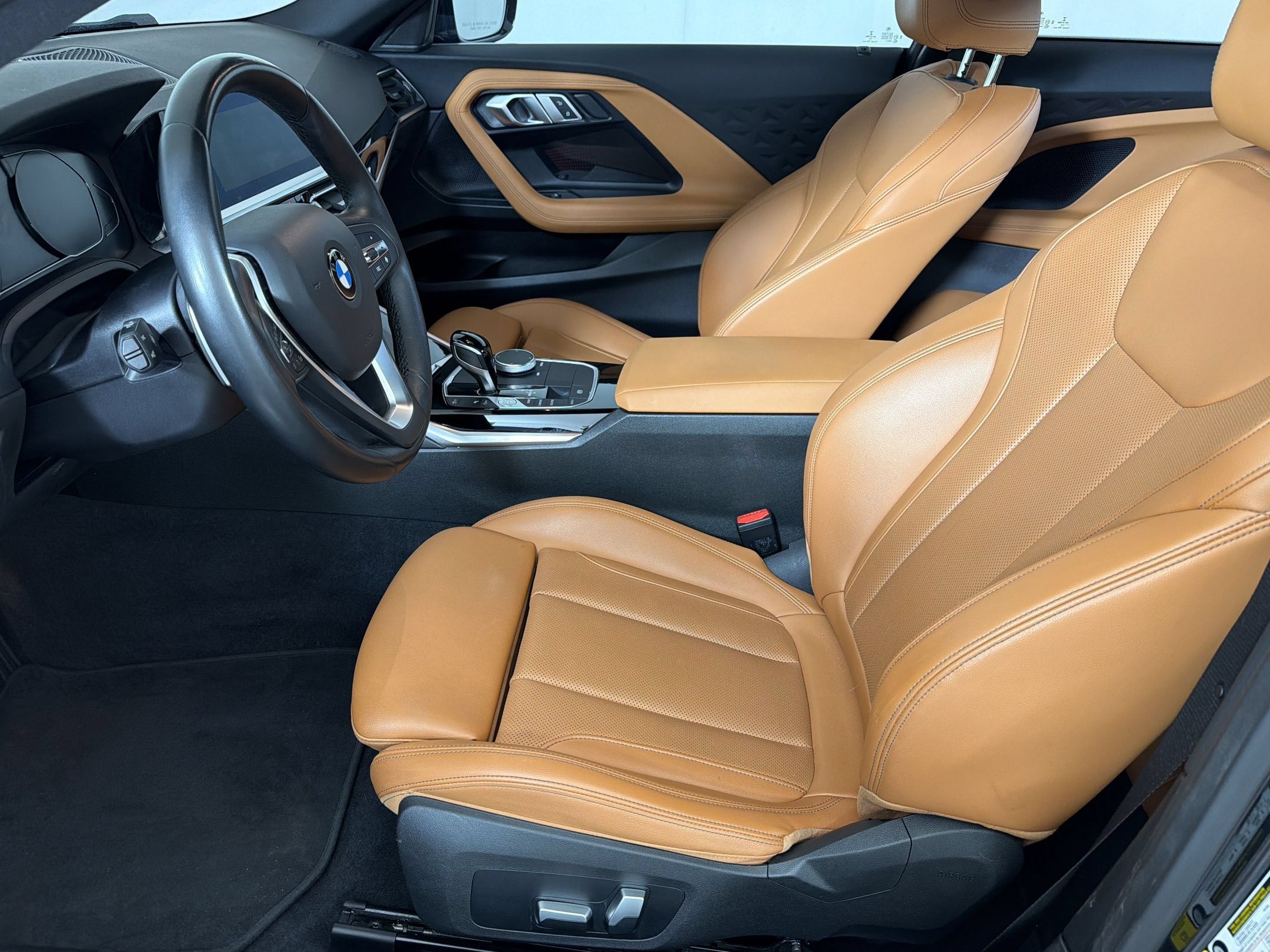 Used 2022 BMW 230i Coupe w/ Convenience Package RWD image 5