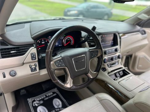 Used 2016 GMC Yukon XL Denali w/ Open Road Package RWD image 10