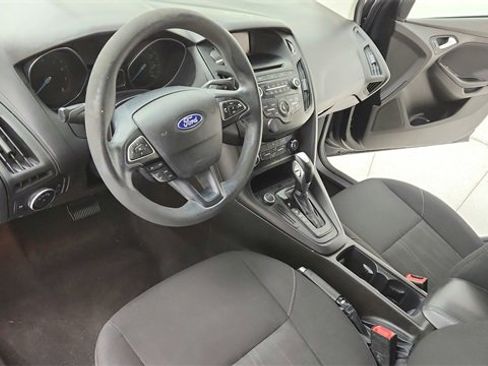 Used 2016 Ford Focus SE image 17