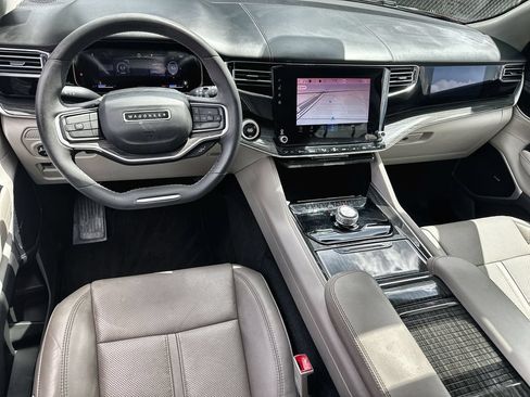 Used 2022 Jeep Wagoneer Series III w/ Premium Group I RWD image 20