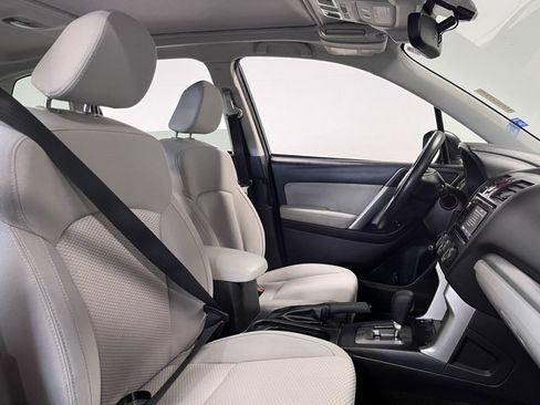 Used 2015 Subaru Forester 2.5i Premium image 10