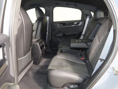 Used 2024 Porsche Cayenne Turbo GT image 69