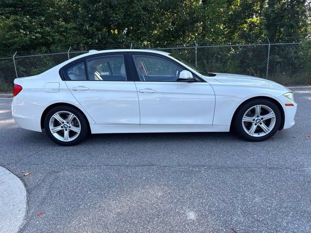 Used 2015 BMW 328i Sedan RWD image 4