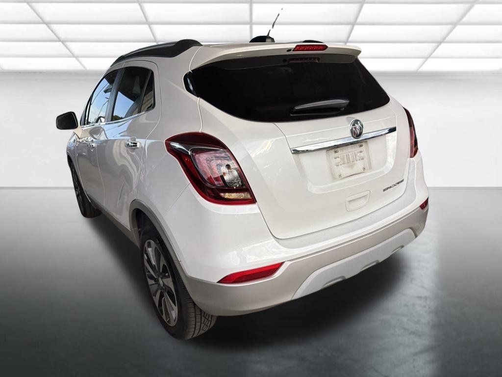 Used 2018 Buick Encore Essence FWD image 4
