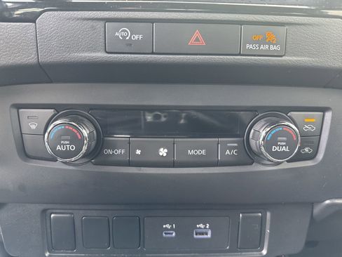 Certified 2024 Nissan Frontier PRO-4X w/ Off-Road Protection Package AWD/4WD image 19