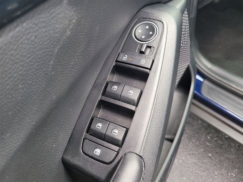 Used 2024 Kia Seltos EX image 17