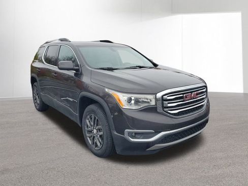 Used 2019 GMC Acadia SLT w/ LPO, Floor Liner Package image 13