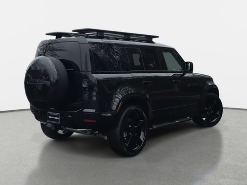 New 2026 Land Rover Defender 110 X-Dynamic SE image 5