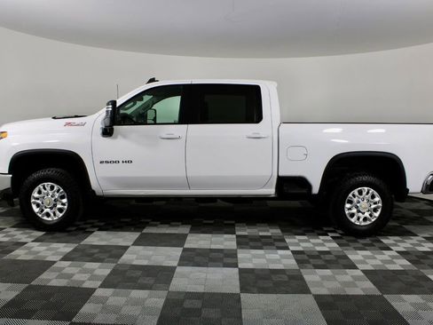 Used 2023 Chevrolet Silverado 2500 LT AWD/4WD image 5