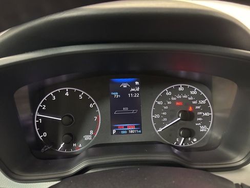 Used 2025 Toyota Corolla SE image 24