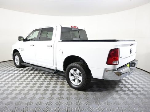 Used 2020 RAM 1500 Classic SLT w/ Luxury Group AWD/4WD image 4