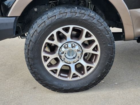 Used 2020 Ford F250 King Ranch w/ FX4 Off-Road Package image 12