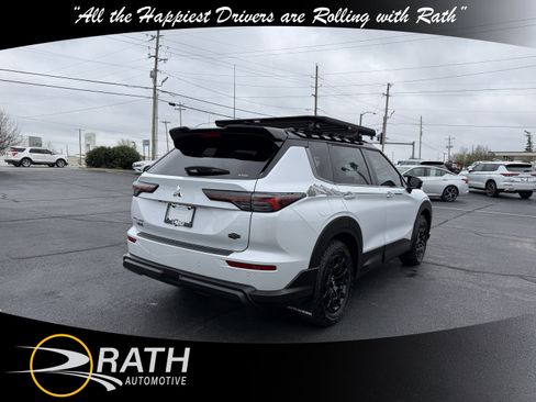 New 2026 Mitsubishi Outlander Trail Edition image 9