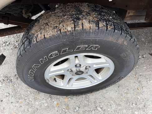 Used 2003 Ford F150 XLT image 11