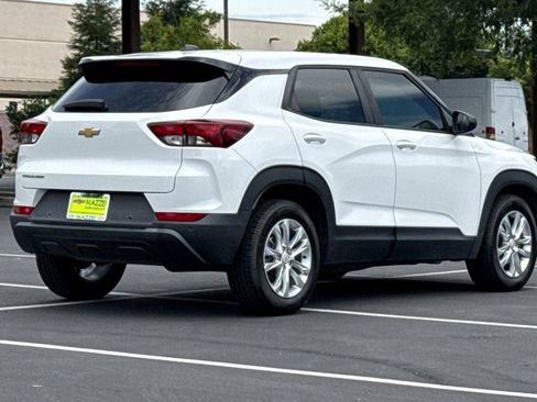 Used 2021 Chevrolet TrailBlazer LS FWD image 11