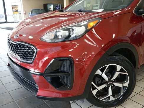 Used 2022 Kia Sportage LX image 20