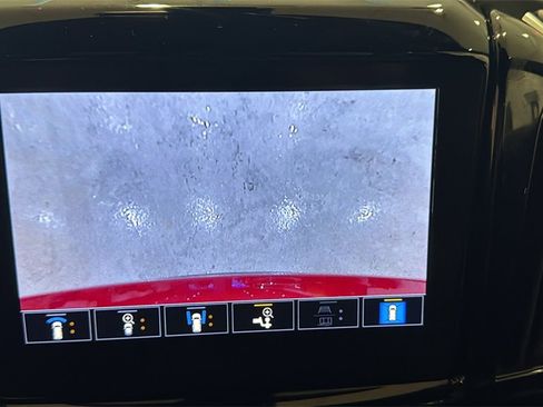 Used 2023 Chevrolet Traverse RS image 43