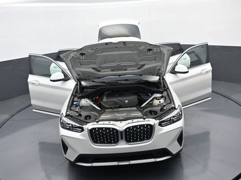 Used 2025 BMW X4 xDrive30i image 38