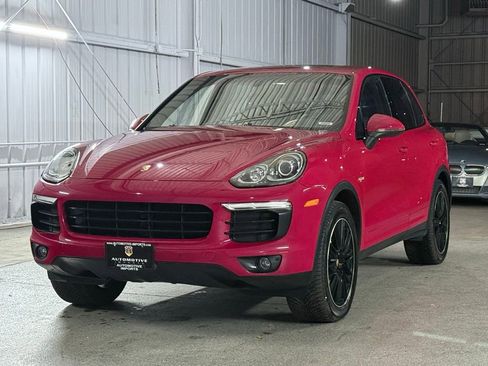 Used 2017 Porsche Cayenne S image 1