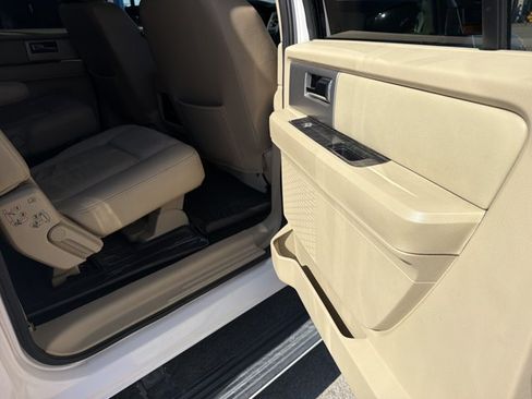 Used 2017 Ford Expedition EL Limited w/ Equipment Group 301A AWD/4WD image 22