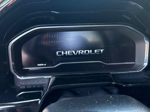 Used 2024 Chevrolet Silverado 2500 LT w/ Safety Package RWD image 10