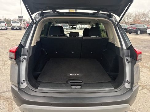 Used 2023 Nissan Rogue SV image 17