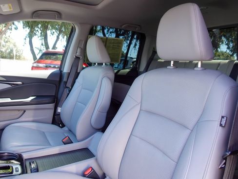 Used 2017 Honda Ridgeline RTL-E image 26
