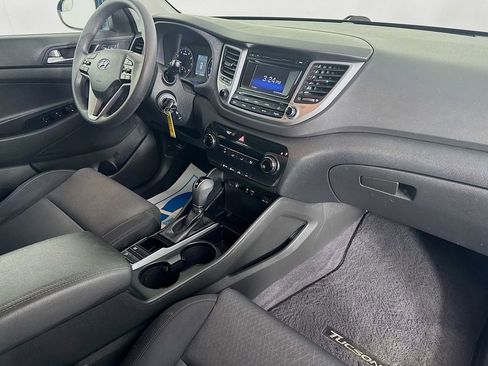 Used 2017 Hyundai Tucson SE image 34