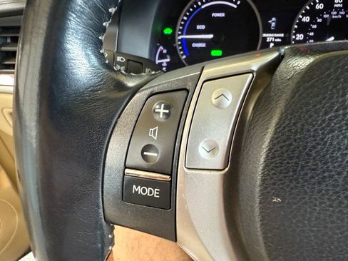 Used 2014 Lexus ES 300h image 27