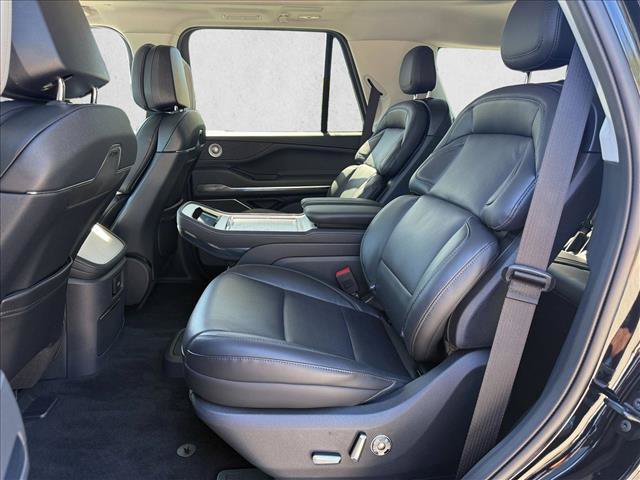 New 2027 Lincoln Navigator Reserve AWD/4WD image 16