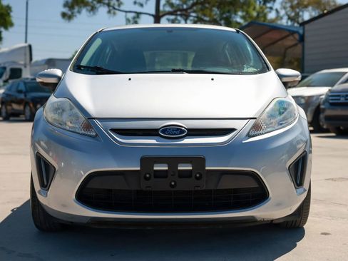 Used 2013 Ford Fiesta SE image 10