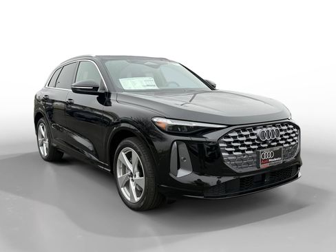 New 2025 Audi Q5 Prestige image 7