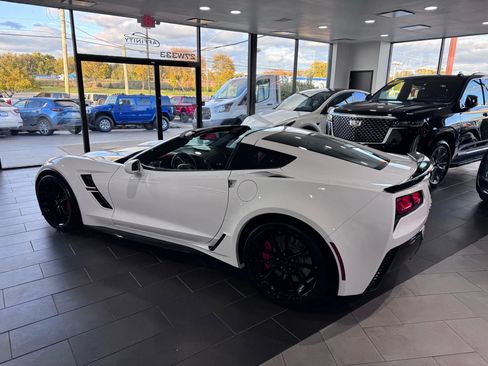 Used 2019 Chevrolet Corvette Grand Sport image 3